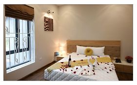 Golden Moon Diamond Hotel